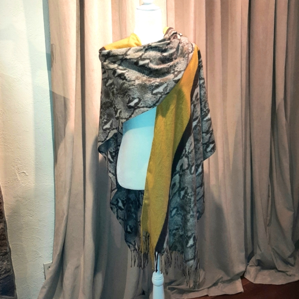 Do everything in Love shawl/ wrap
